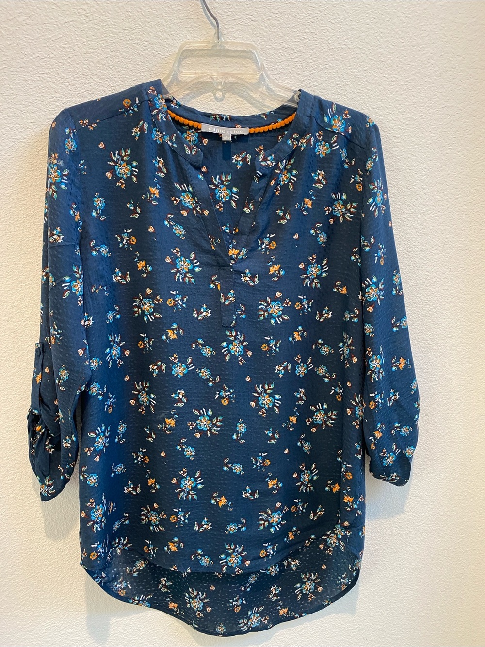 Danielrainn Navy Floral V-Neck Roll-Sleeve Blouse